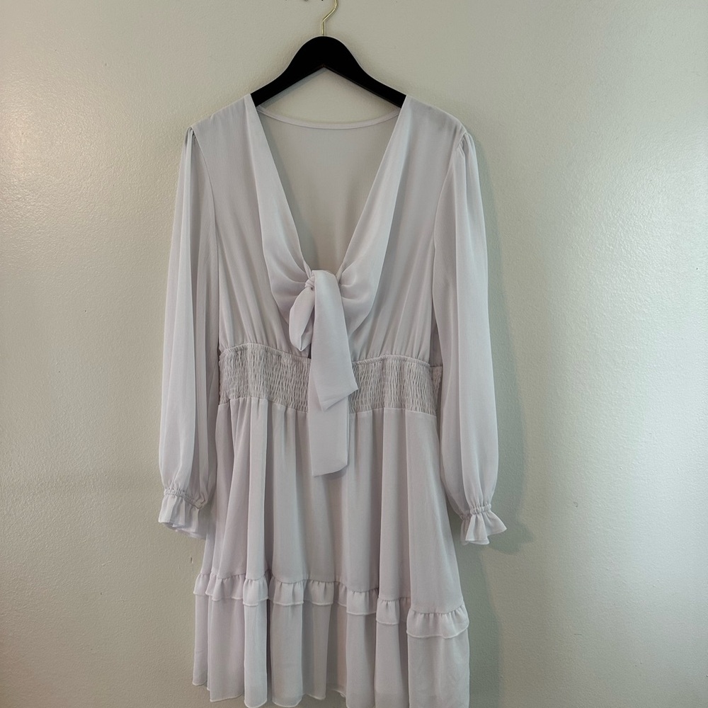 Elegant White Long-Sleeve Dress